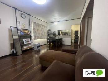  �����E���r���O