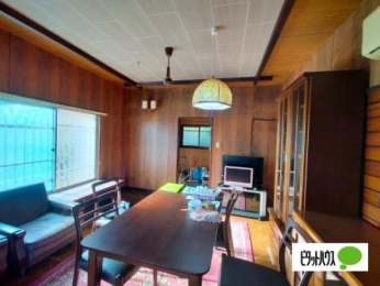  �����E���r���O