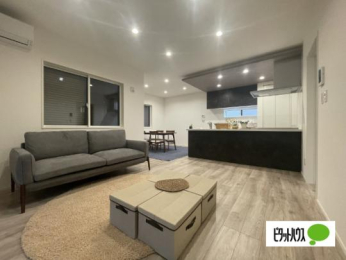  �����E���r���O